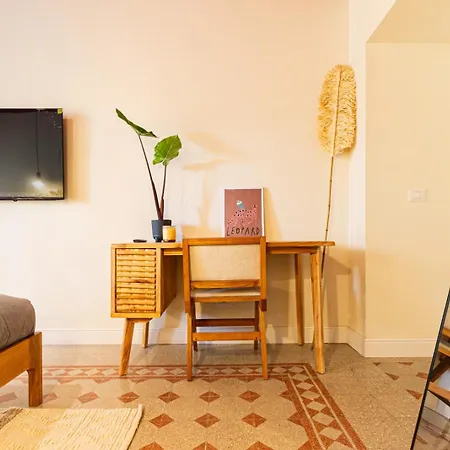 Domusfebo Sangiovannisuites Guest house *