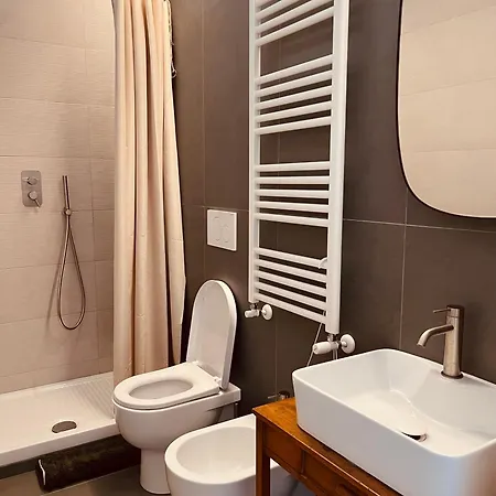 La Casa Di Monteverde Homestay Rome