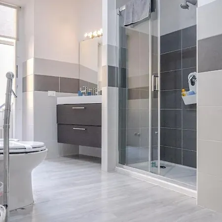 Sweet For 6 People And 2 Bathroom * Rome