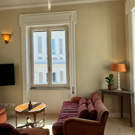 Elegante Con Terrazzo Apartment