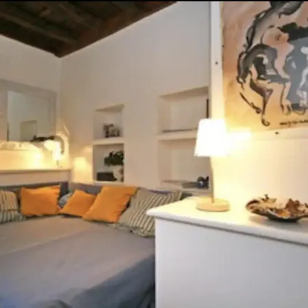 Apartment Elegante Mini Studio In The Heart Of Rome