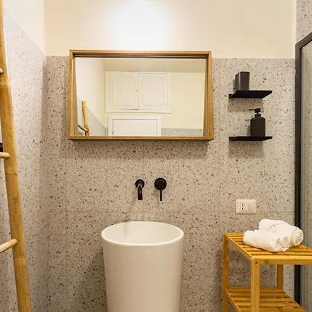 Domusfebo Sangiovannisuites Guest house