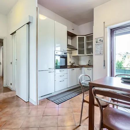 Zaira Terrace Apartment *