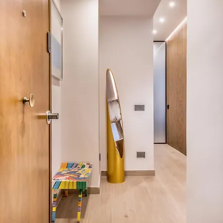 Apartment Borghese - Futuristic Rome