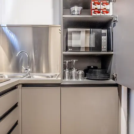 Borghese - Futuristic Apartment *