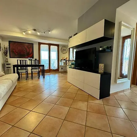 Attico Belvedere - Metro C E Posto Auto Apartment Rome