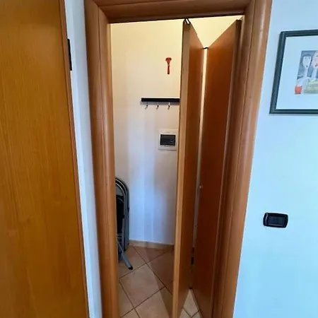 Attico Belvedere - Metro C E Posto Auto Apartment