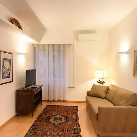 St Peter S Home, Nel Cuore Della Citta Eterna *