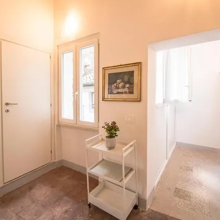 Apartment Casa Degli Spagoli Navona Square Rome