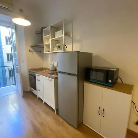 Apartment Esquilino Near Colosseum Metro Termini Rome