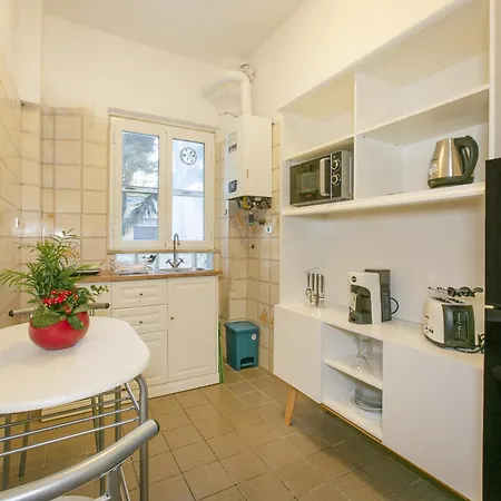 Apartment A 50 M Dalla Metropolitana Cornelia Rome