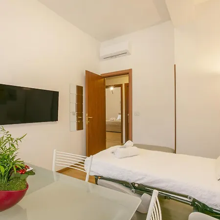 Apartment A 50 M Dalla Metropolitana Cornelia *