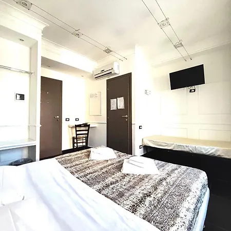 Hostal Palace Roma