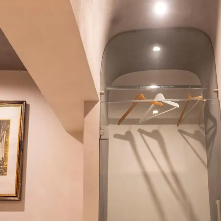 Domus Ciancaleoni - Colosseum - Rione Monti Apartment