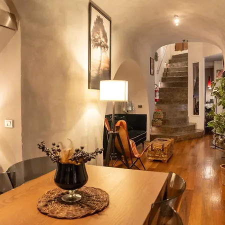 Apartment Domus Ciancaleoni - Colosseum - Rione Monti