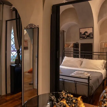 Domus Ciancaleoni - Colosseum - Rione Monti Apartment Rome