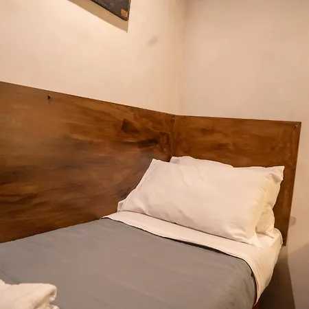Domus Ciancaleoni - Colosseum - Rione Monti Apartment