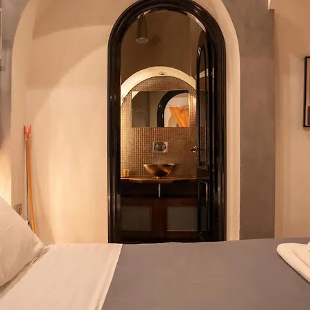 Domus Ciancaleoni - Colosseum - Rione Monti Apartment Rome