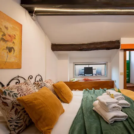 Apartment Romantica Bocca Della Verita Rome