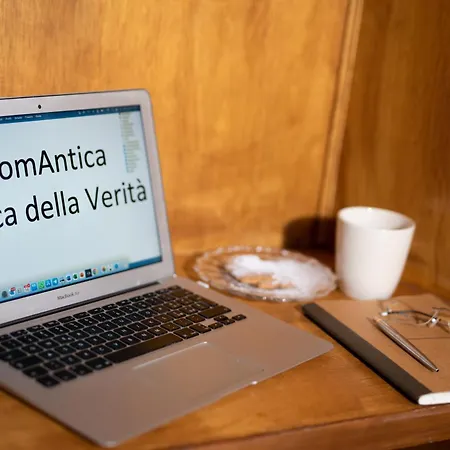 Romantica Bocca Della Verita