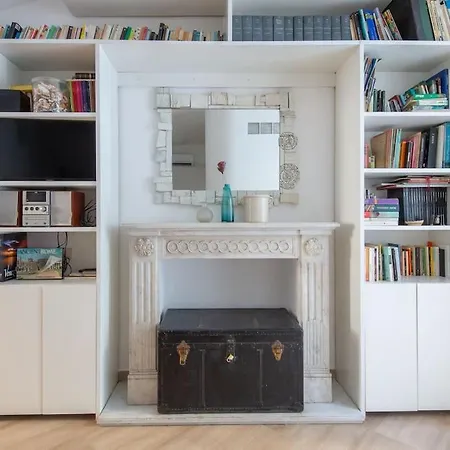 Apartment Station Enchanting Rome