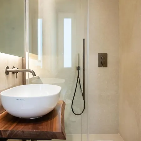 Skylife Minimalist Boutique Apartment Rome