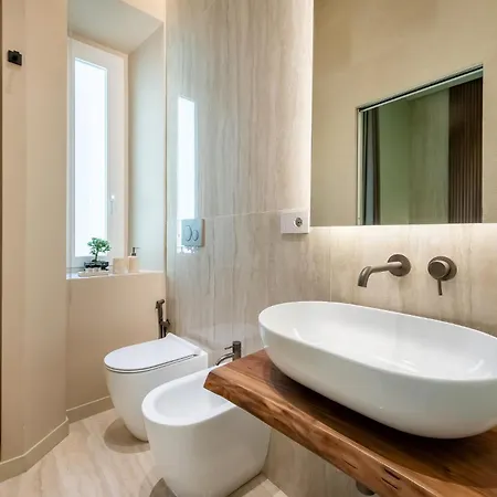 Skylife Minimalist Boutique Apartment