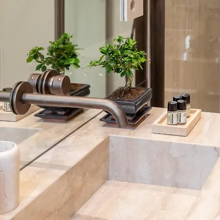 Skylife Minimalist Boutique Rome