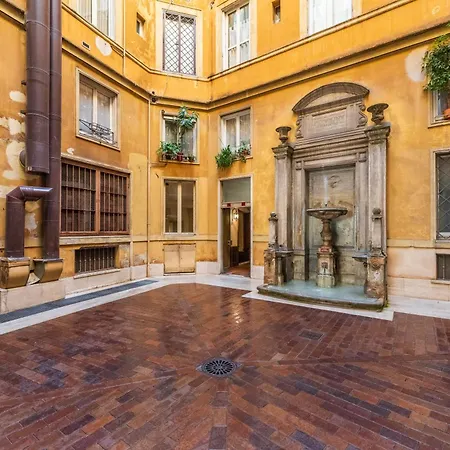 Casa Degli Dei * Rome