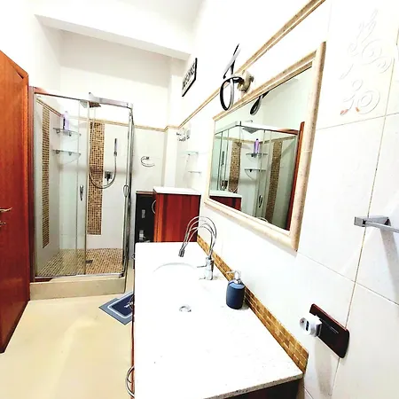 Trastevere In Station Apartment *