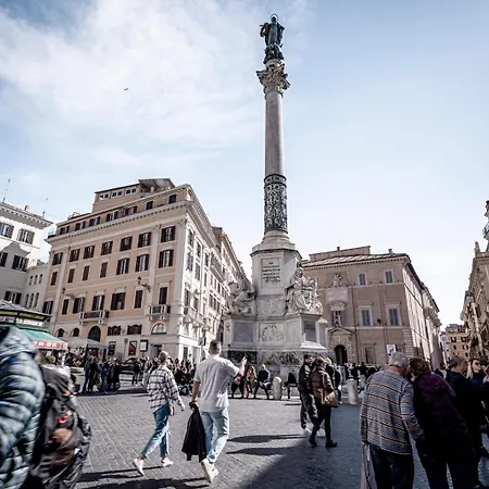 Spagna Luxury - Trevi Fountain *