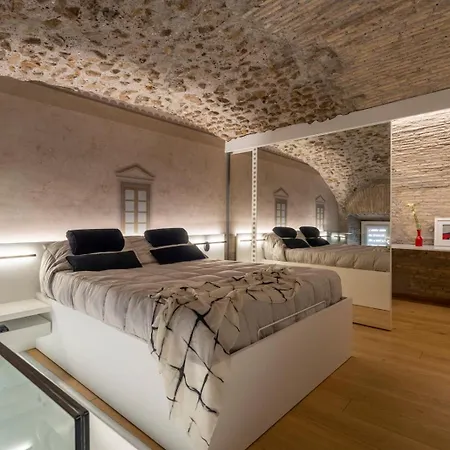 Spagna Luxury - Trevi Fountain