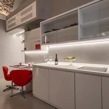 Spagna Luxury - Trevi Fountain Apartment Rome
