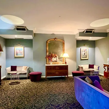 Fenix 4* Róma
