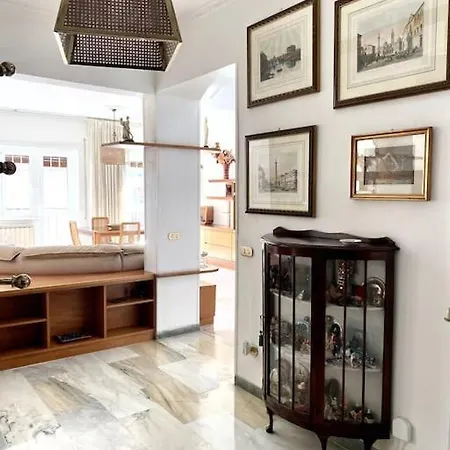 Golden Valley House 4-8 Pax - Box Auto Metro B1 Conca D'oro Treno Val D'ala Apartment