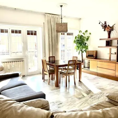 Golden Valley House 4-8 Pax - Box Auto Metro B1 Conca D'oro Treno Val D'ala *