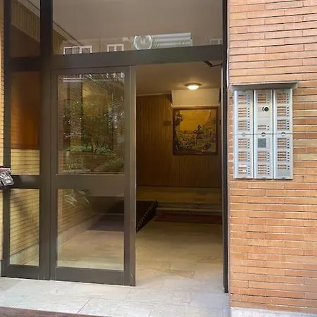 Golden Valley House 4-8 Pax - Box Auto Metro B1 Conca D'oro Treno Val D'ala Apartment
