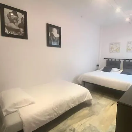 Golden Valley House 4-8 Pax - Box Auto Metro B1 Conca D'oro Treno Val D'ala Apartment Rome