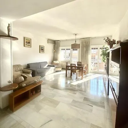 Apartment Golden Valley House 4-8 Pax - Box Auto Metro B1 Conca D'oro Treno Val D'ala
