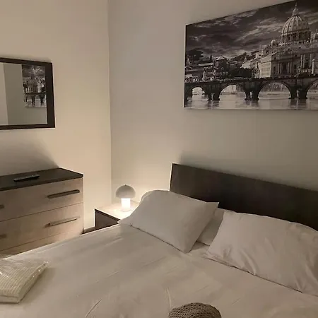Tiburtino, Wifi Netflix Sport Ac 10 Min Metro Holiday home *