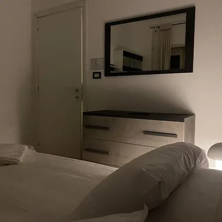 Holiday home Tiburtino, Wifi Netflix Sport Ac 10 Min Metro