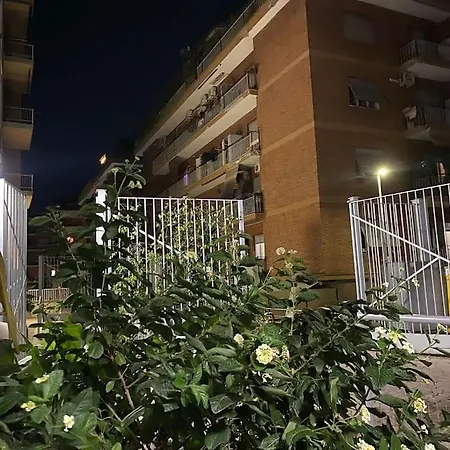 Holiday home Tiburtino, Wifi Netflix Sport Ac 10 Min Metro *