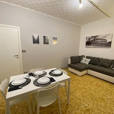 Holiday home Tiburtino, Wifi Netflix Sport Ac 10 Min Metro *