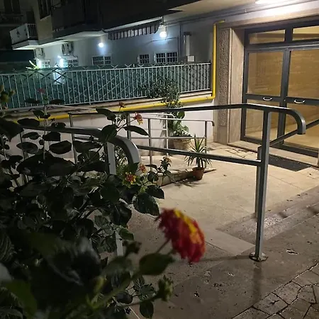 Tiburtino, Wifi Netflix Sport Ac 10 Min Metro Holiday home *