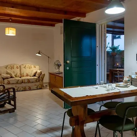 Apartment Casa Dantemini Casa Fiera Di Piana Del Solerm Fiumicino