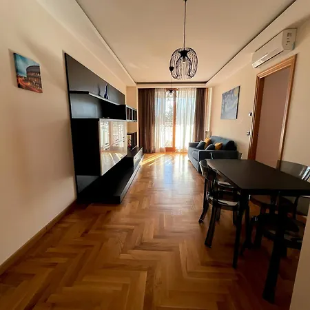 Aurelia Vatican Apartment *