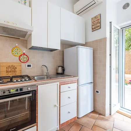 Casa Giovi - With Garden Apartment *