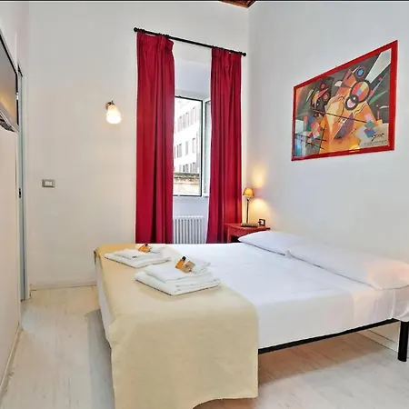 Campo De Fiori Charm Apartamento *