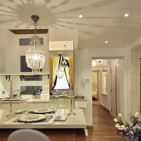 Apartment Vicolo Savelli Luxury *