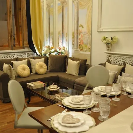Vicolo Savelli Luxury Apartment